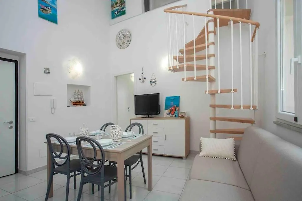 Sky Terrace Mondello Beach House Palermo 0*,  Italia