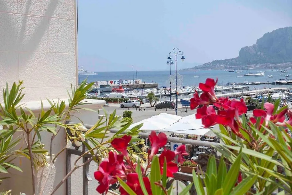 Sky Terrace Mondello Beach House